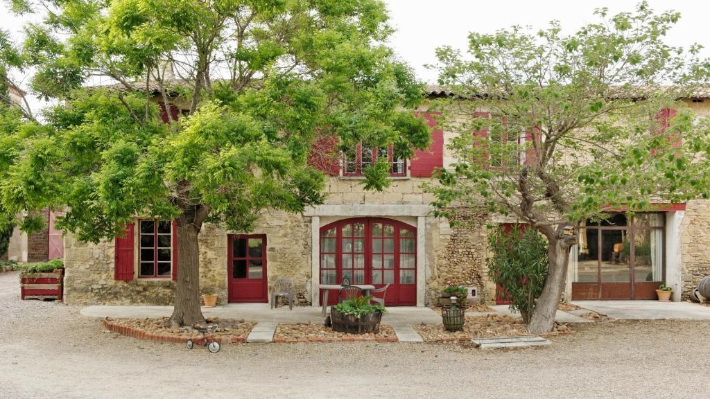 Mas Du Notaire Gallician Exterior foto